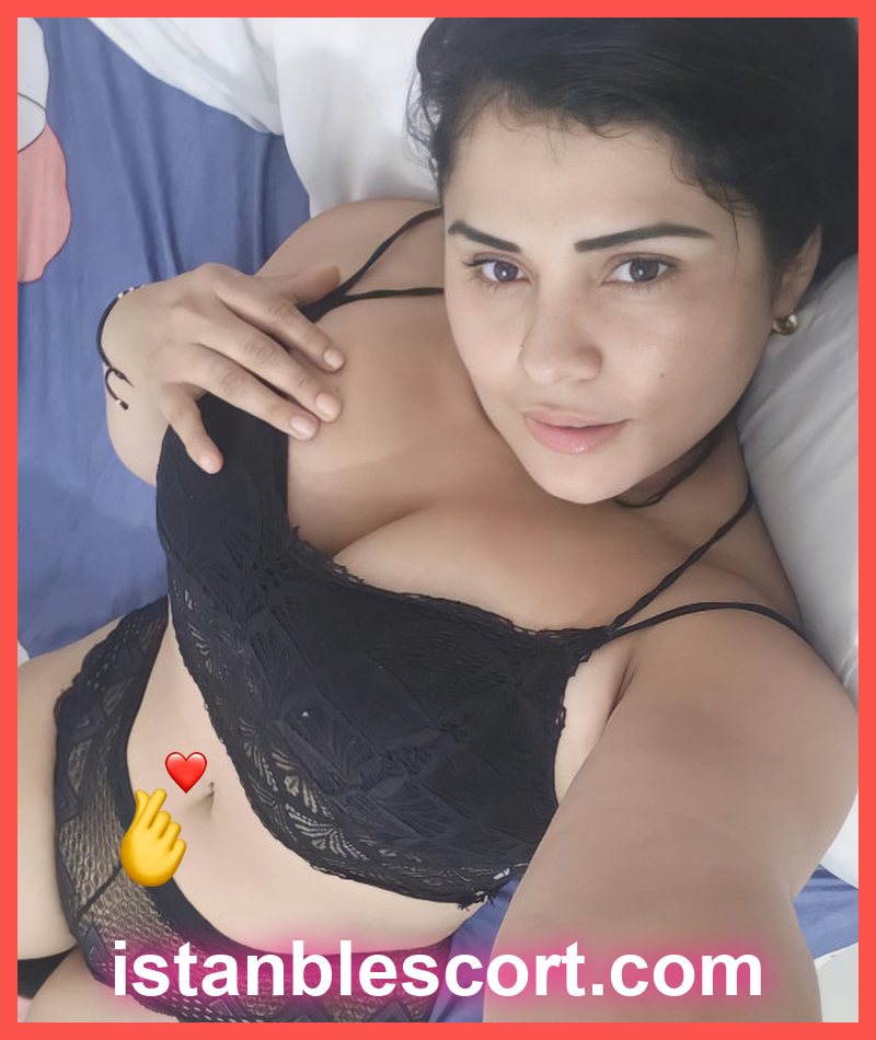 Tuğçe, 25 — بطاقة فترينة Tahtakale